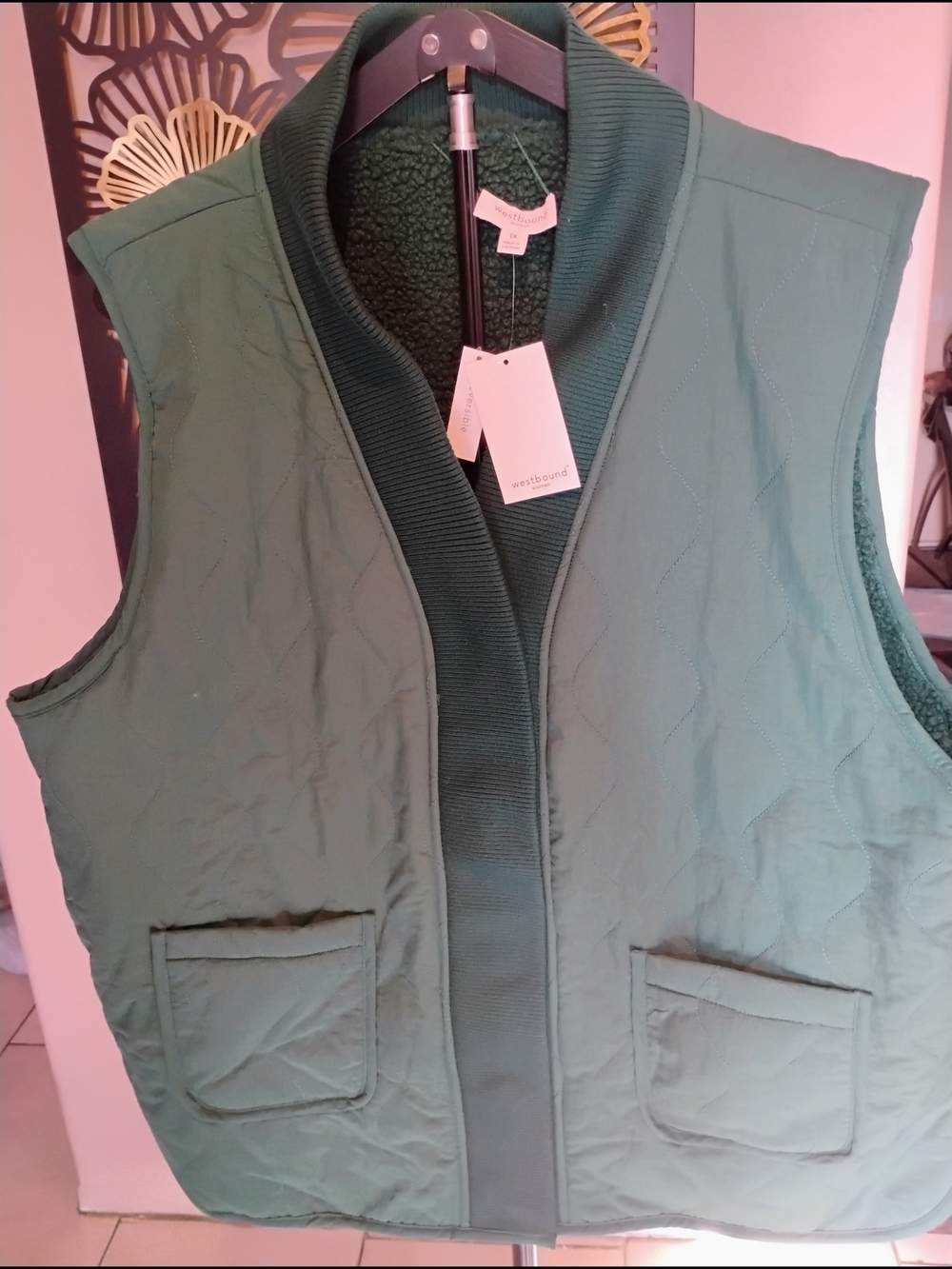 Westbound Woman's Size 1X Hunter Green Reversible Quilted Sherpa Vest
